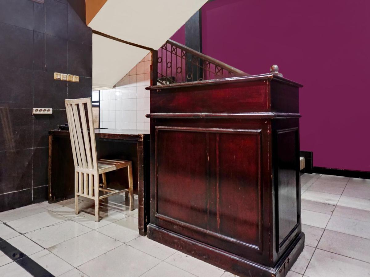 Oyo 90702 Wisma Tobana Kebayoran Mencil エクステリア 写真