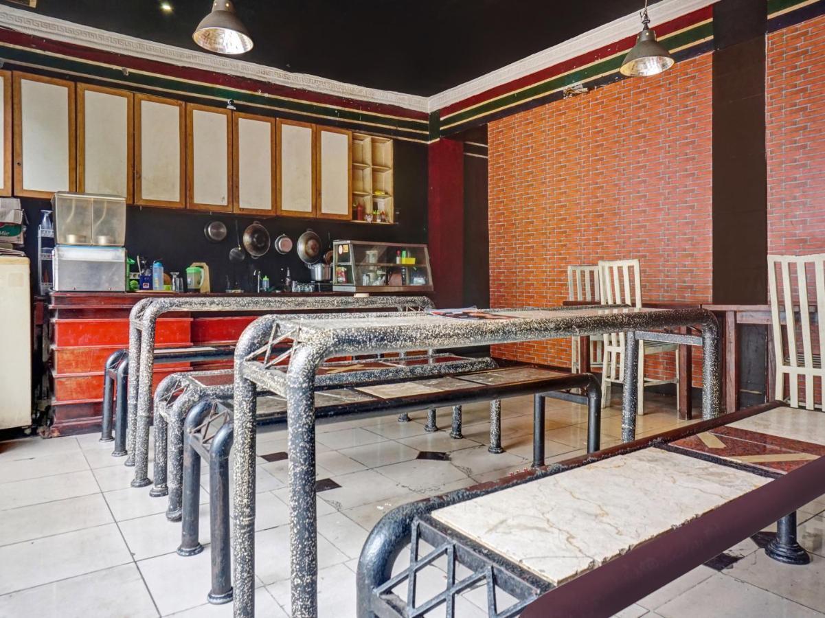 Oyo 90702 Wisma Tobana Kebayoran Mencil エクステリア 写真